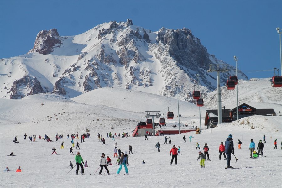 Erciyes Yeni Sezonda Yabancı Turistlerin Gözdesi Olacak