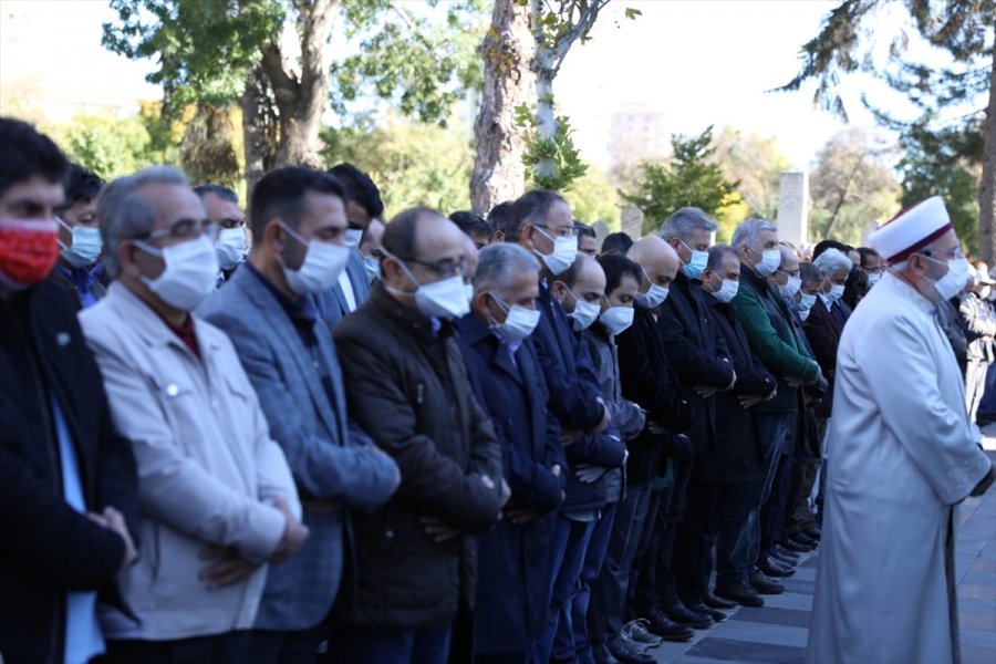 Eski Melikgazi Belediye Başkanı Sami İpek'in Cenazesi Toprağa Verildi