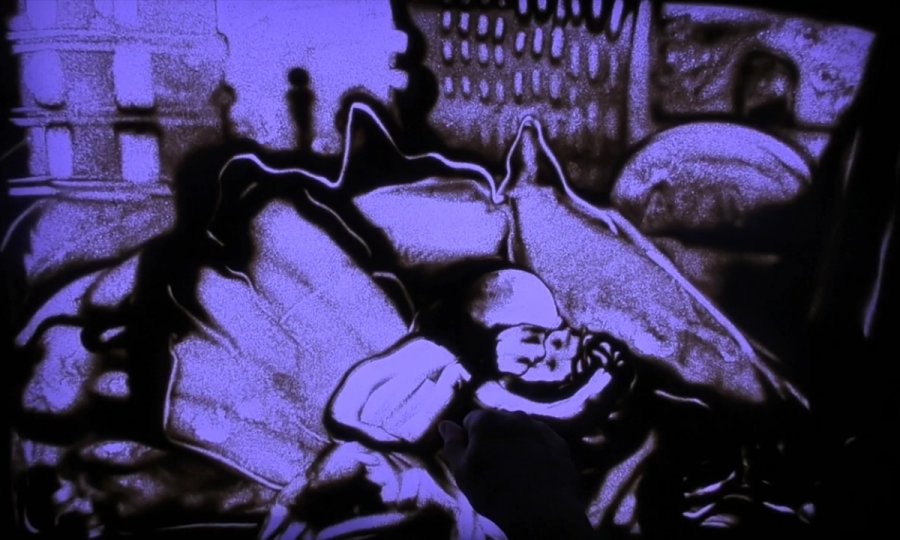 İzmir Depreminin Simge İsimleri Elif Ve Ayda'yı Kum Sanatıyla Anlattı