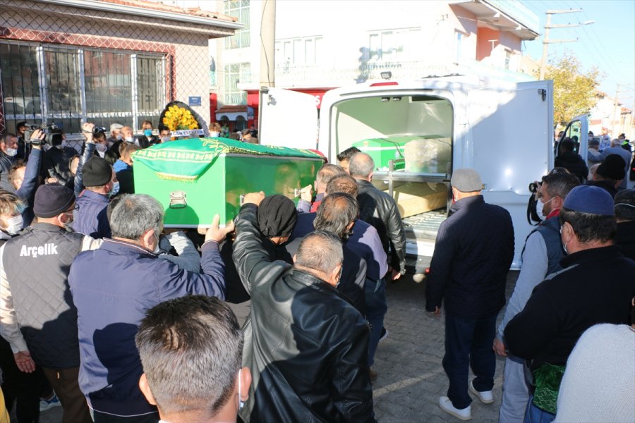 Eskişehir'de 15 Yaşındaki Lise Öğrencisi Kız Hayatını Kaybetti