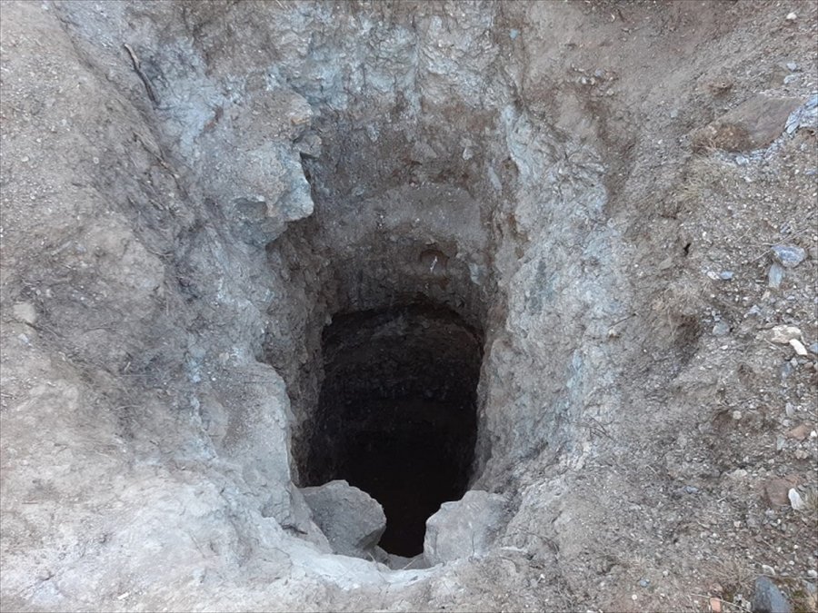 Eskişehir'de Kaçak Kazı Yapan 6 Kişi Suçüstü Yakalandı