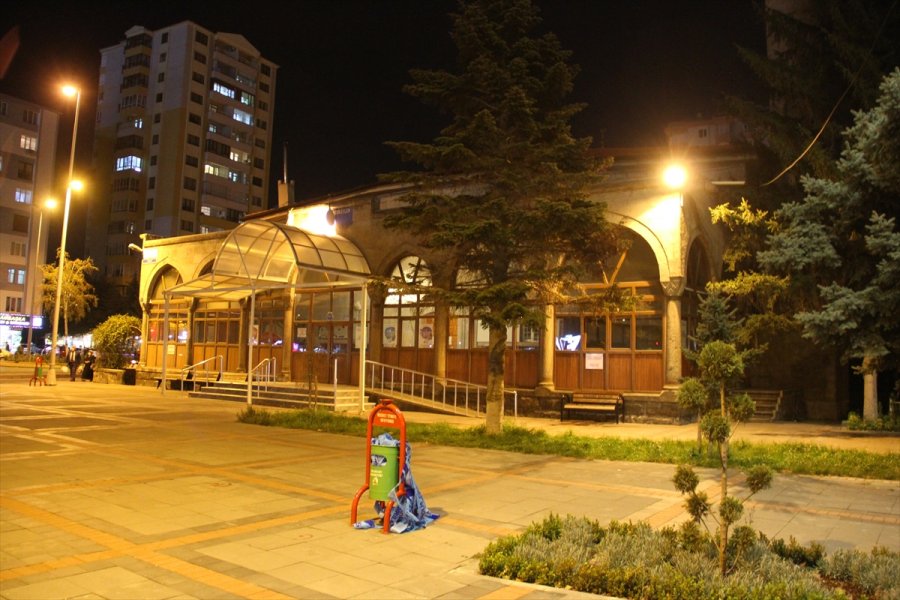 Kayseri'de Tabanca İle Vurulan Kişi Yaralandı