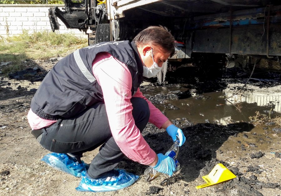 Konya'da Park Halindeki Kamyon Kundaklandı
