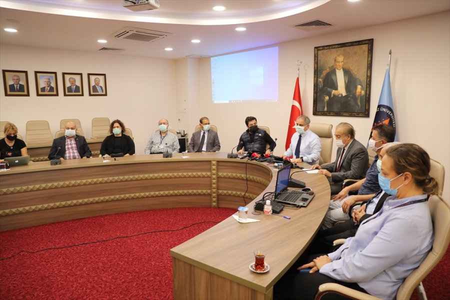 Güncelleme - Kovid-19 Tedavisi Gören Muhittin Böcek Yoğun Bakımdan Çıkarılıyor