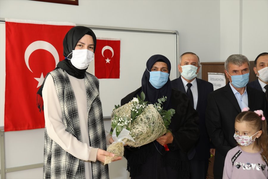 Şehit Gökhan Topal'ın Adı Okul Kütüphanesinde Yaşatılacak