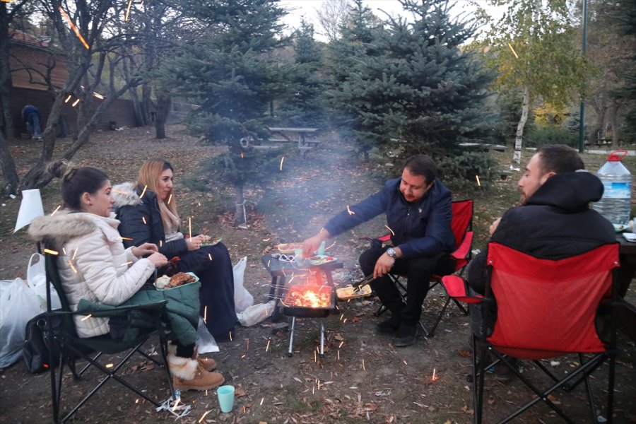 Çubuk Karagöl Sonbaharda Ziyaretçi Akınına Uğruyor