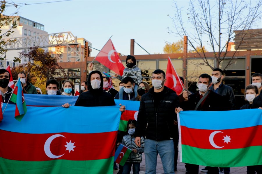 Eskişehir Azerbaycanlılar Derneğinden Zafer Kutlaması
