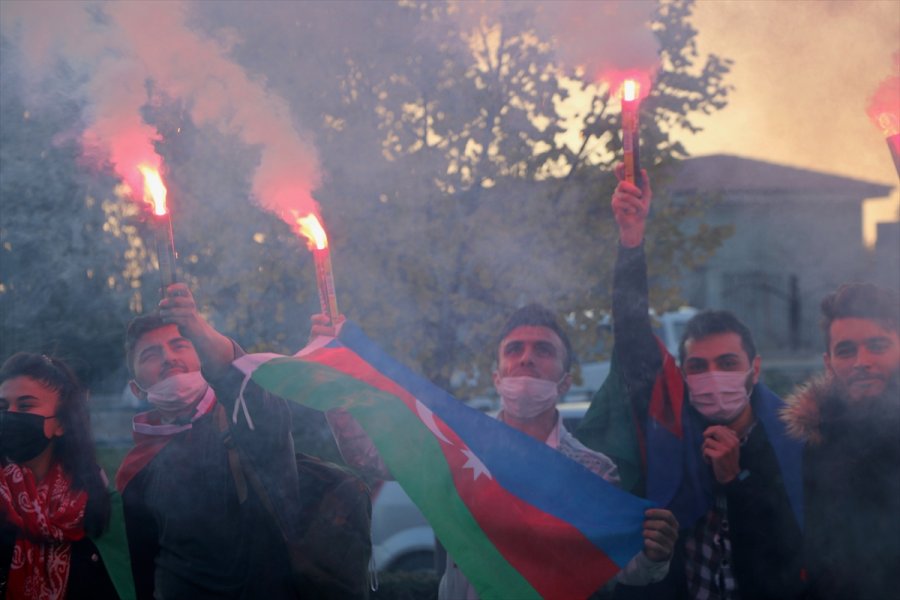 Eskişehir Azerbaycanlılar Derneğinden Zafer Kutlaması