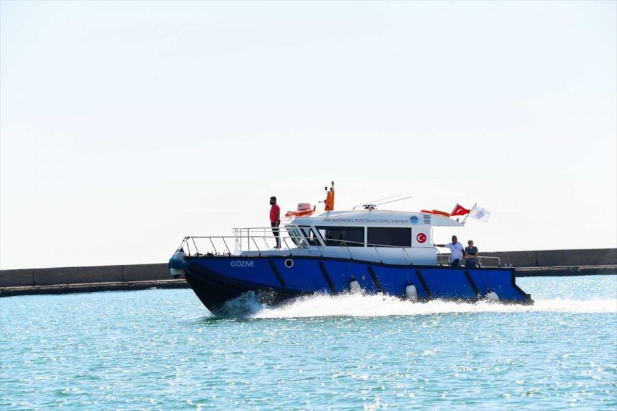 Mersin'de Denizi Kirleten 23 Gemiye 40 Milyon Lira Ceza