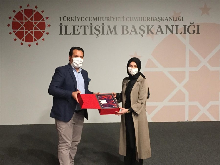 Ak Parti Genel Başkan Yardımcısı Usta, Dijital Gösterim Merkezi'ni Ziyaret Etti