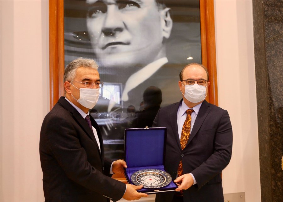 Kültür Ve Turizm Bakan Yardımcısı Çam, Yunus Emre Yılı Hazırlık Toplantısı'na Katıldı: