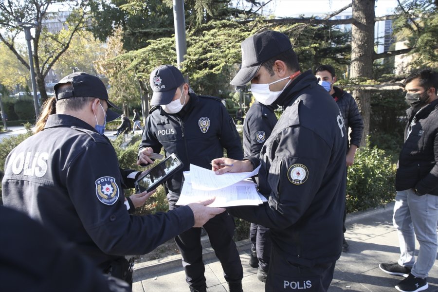 Ankara'da Açık Alanda Sigara Denetimi Yapıldı