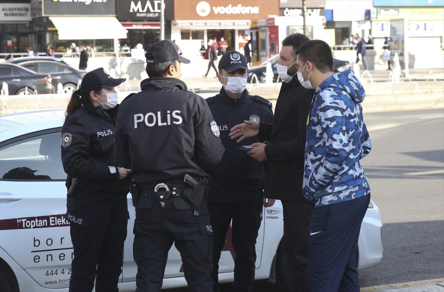 Ankara'da Açık Alanda Sigara Denetimi Yapıldı