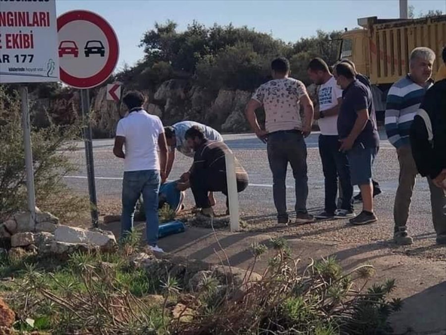 Antalya'da Otomobil İle Motosiklet Çarpıştı: 1 Ölü, 1 Yaralı