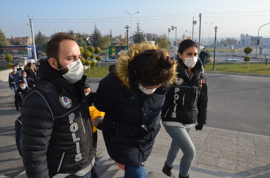 Karaman'da Uyuşturucu Operasyonunda Yakalanan 9 Şüpheli Adliyeye Sevk Edildi