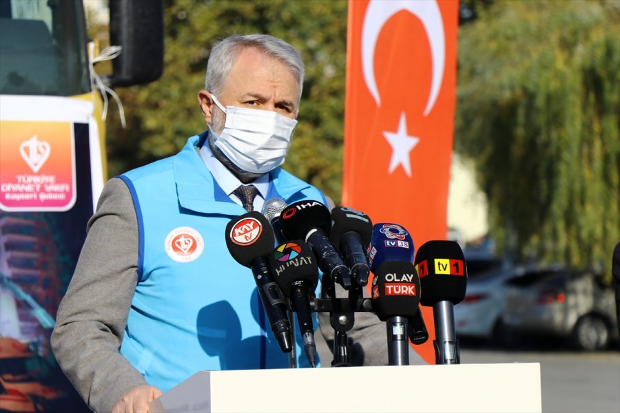 Kayseri'den İzmir'deki Depremzedelere Yardım