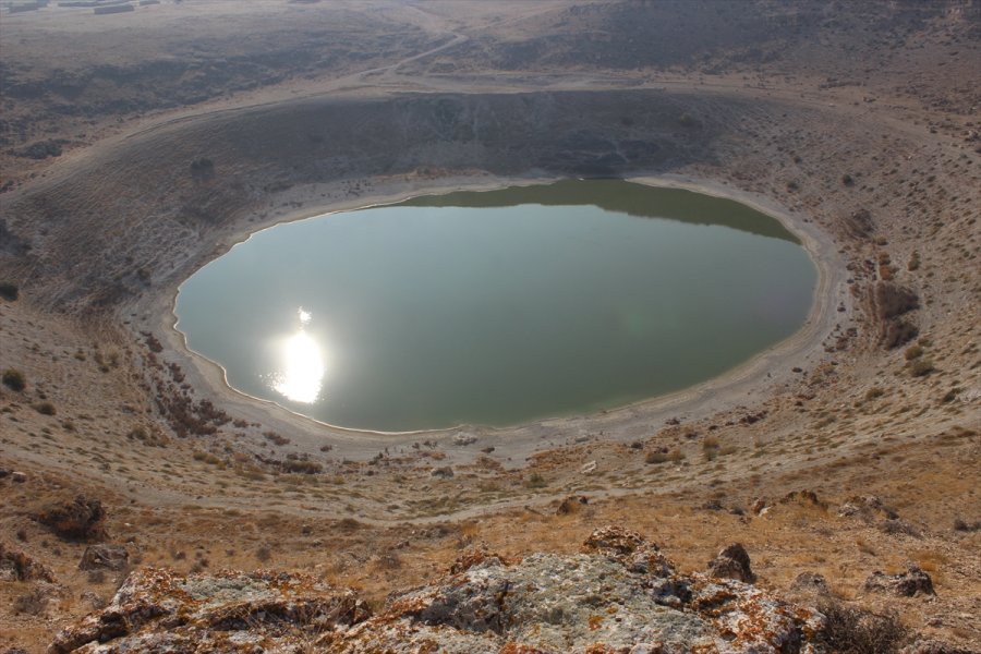 Meyil Obruk Gölü Yeniden Doğal Rengine Büründü