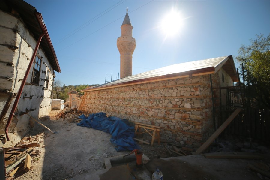 Tarihi Caminin İhtişamı Restorasyon Çalışmasıyla Korunacak