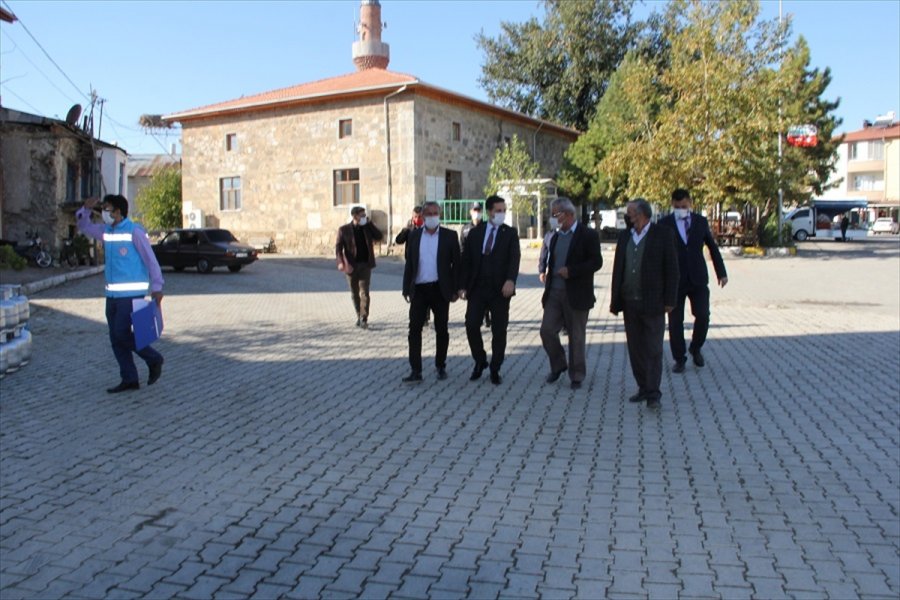 Yalıhüyük'te Kaymakam Şahin'den Kovid-19 Denetimi