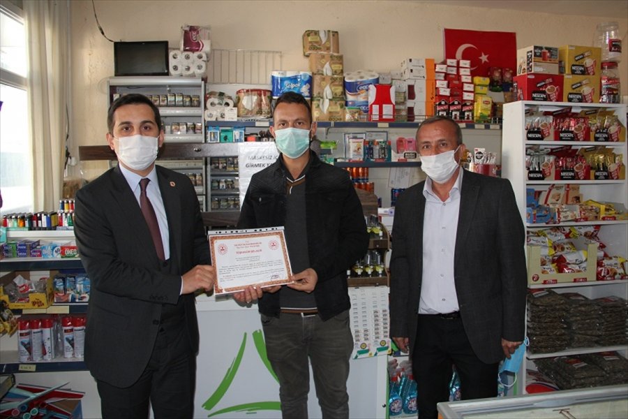 Yalıhüyük'te Kaymakam Şahin'den Kovid-19 Denetimi