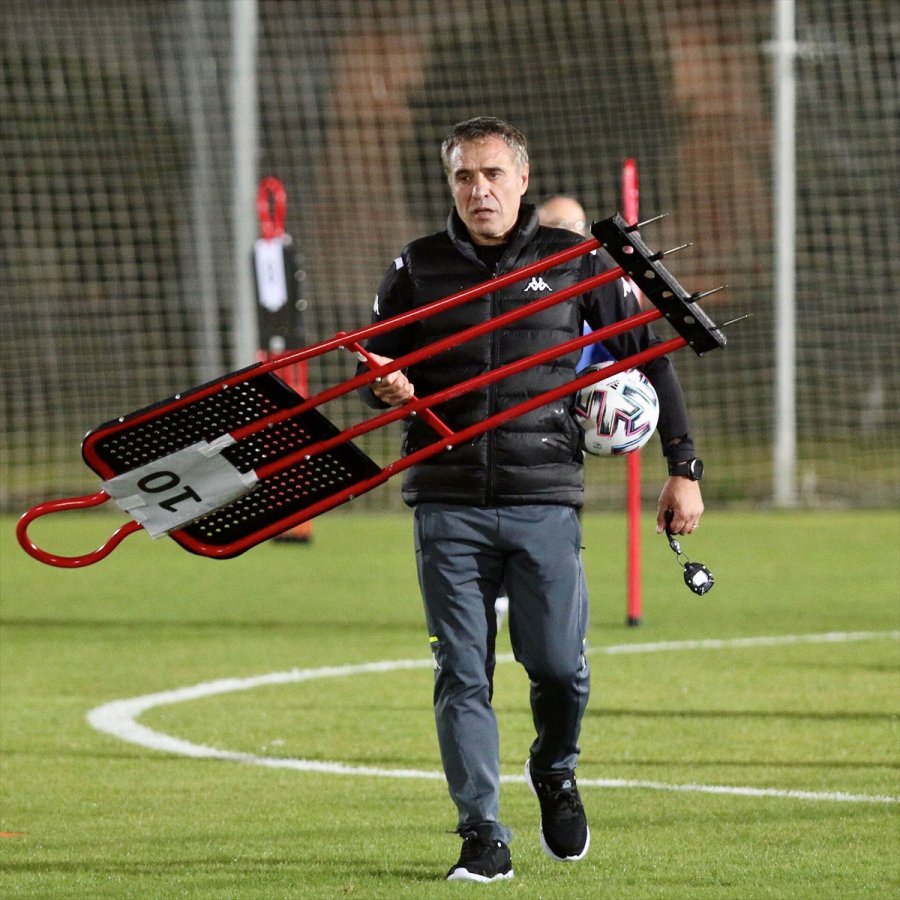 Antalyaspor Günü Çift İdmanla Tamamladı