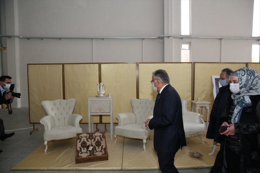 Büyükkılıç, Başkanlarla Kaymek Sanat Merkezi'ni Gezdi