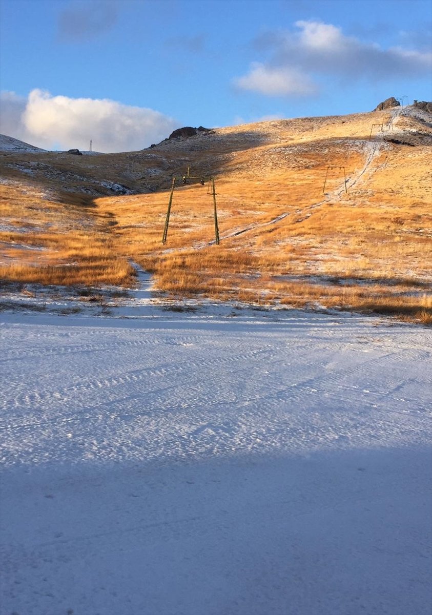 Antalya'nın Zirvesinde Kar, Sahilinde Deniz Keyfi