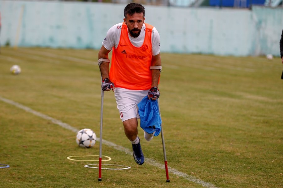 Gazi Savaş Kaya'nın Mücadelesi Ampute Futbolla Devam Ediyor