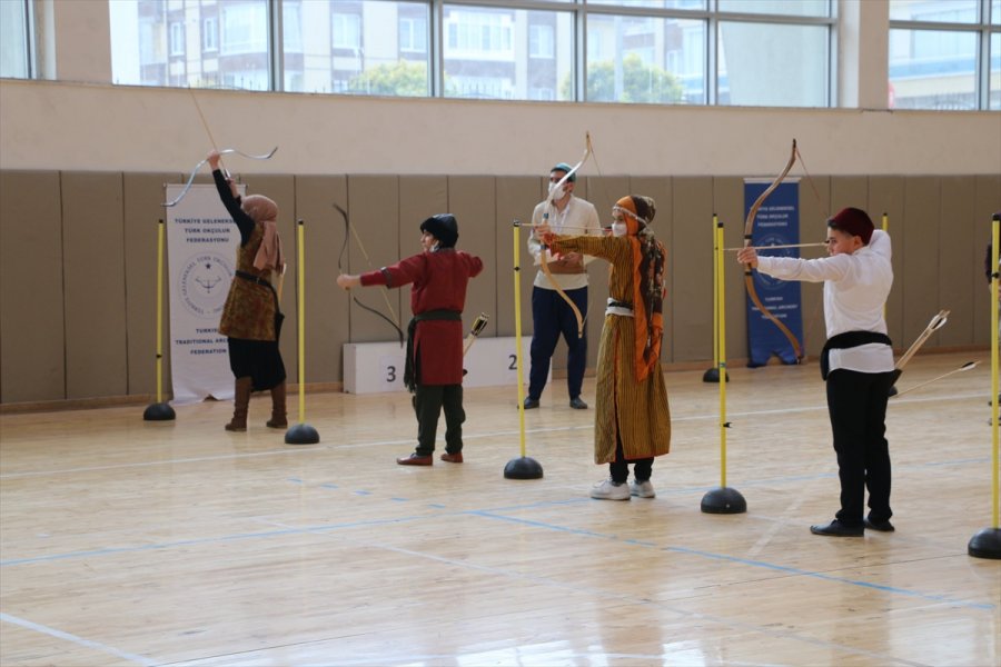 Konya'da Geleneksel Türk Okçuluk İl Birinciliği Müsabakaları Düzenlendi