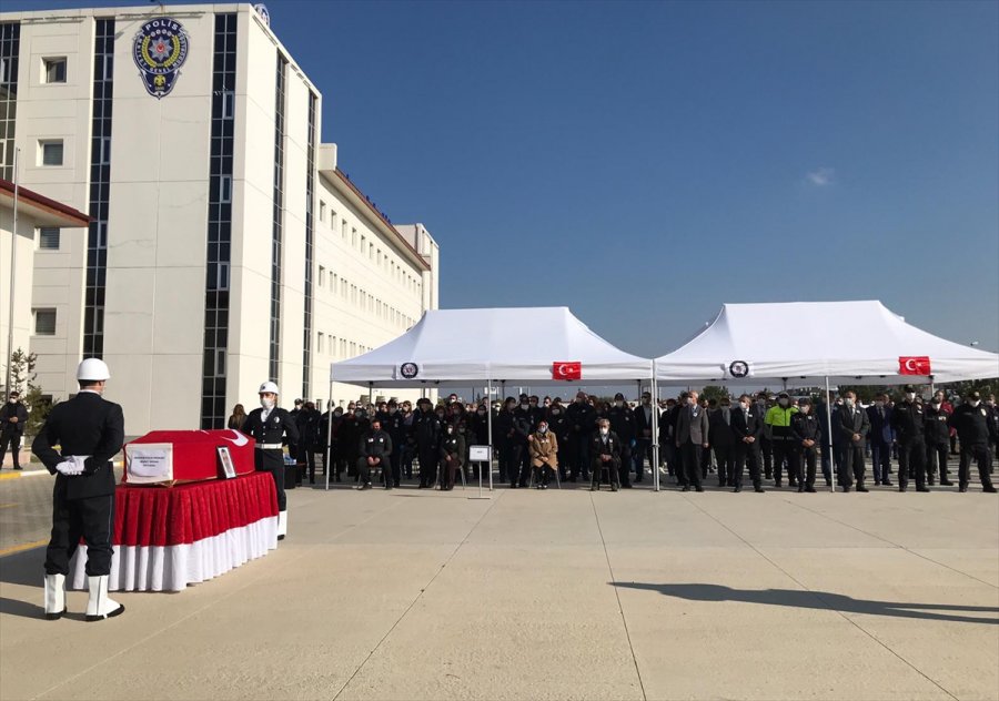 Eskişehir'de Tedavi Gördüğü Hastanede Hayatını Kaybeden Polis Memuru İçin Tören Düzenlendi