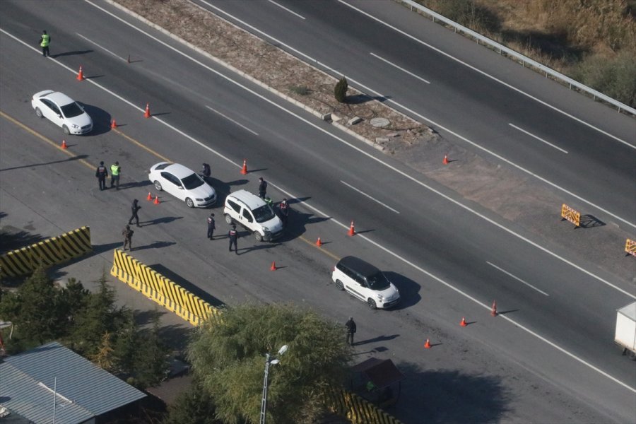 Kayseri'de Jandarmadan Helikopter Destekli Trafik Denetimi