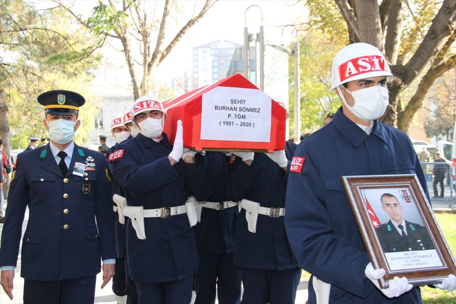 Şehit Piyade Teğmen Burhan Sönmez Son Yolculuğuna Uğurlandı