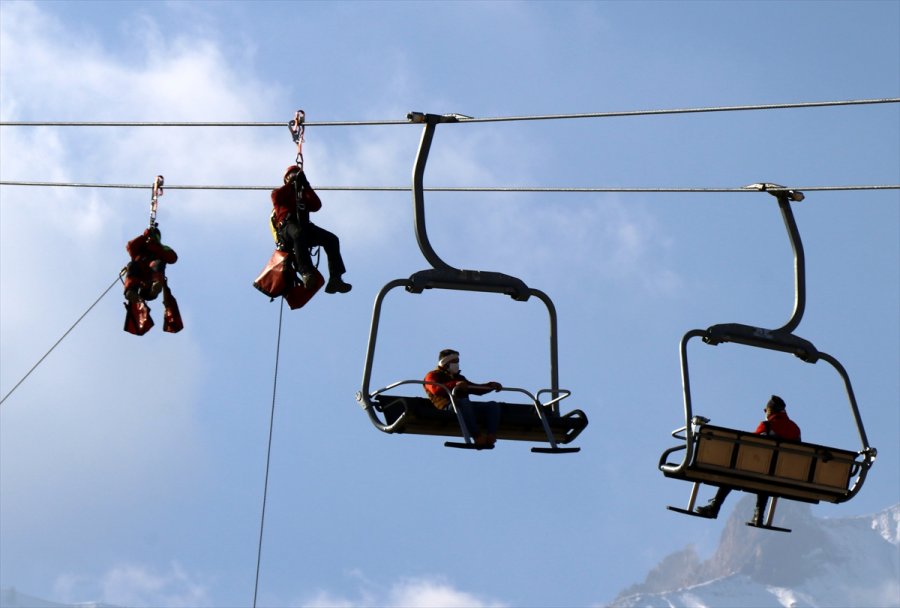Erciyes'te Kayak Sezonu Öncesi Kurtarma Tatbikatı Yapıldı