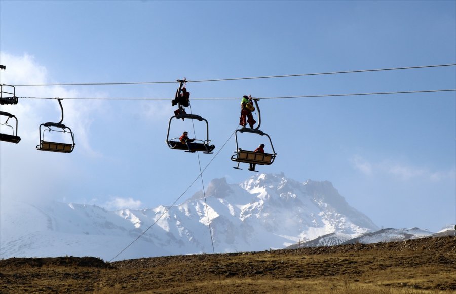 Erciyes'te Kayak Sezonu Öncesi Kurtarma Tatbikatı Yapıldı