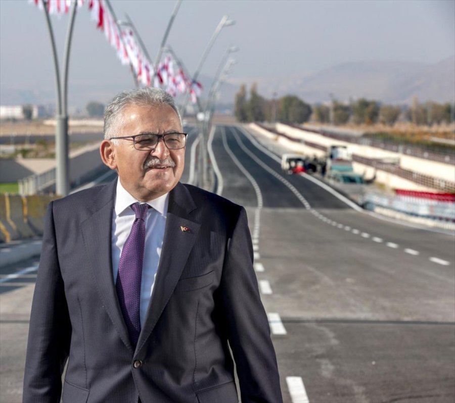 Kayseri Büyükşehir Belediyesinden 25 Milyon Liralık Yol Yatırımı