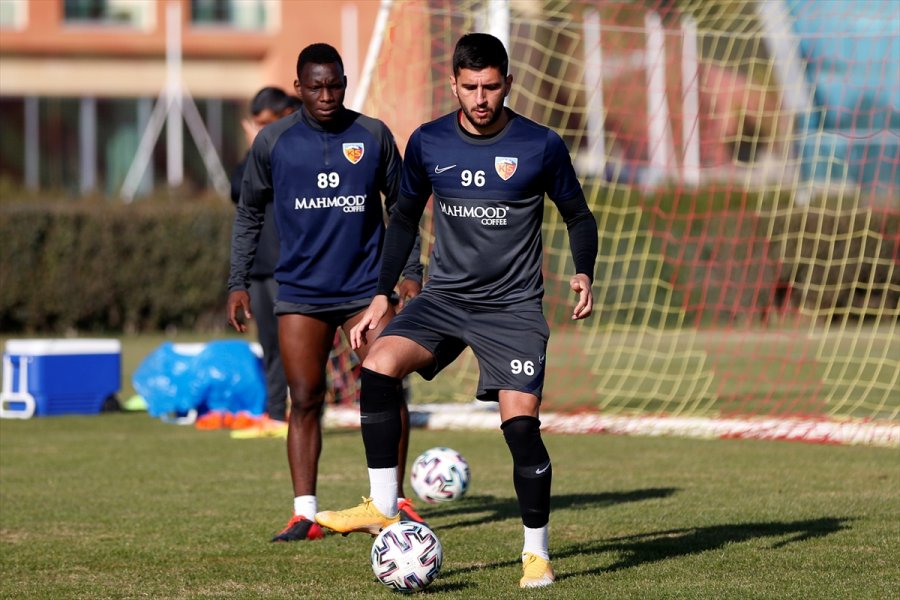 Kayserispor Teknik Direktörü Samet Aybaba: 