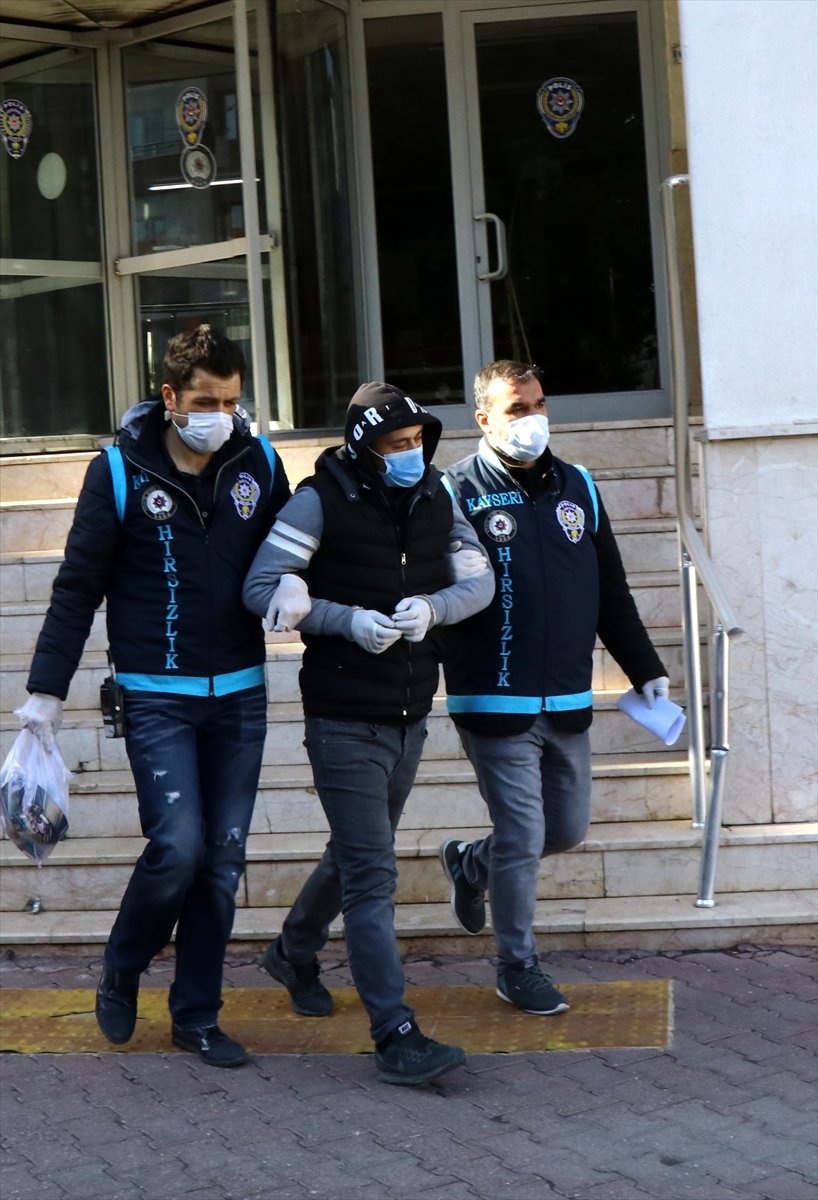 Kayseri'de Suçüstü Yakalanan Zanlının 21 Hırsızlık Olayının Faili Olduğu Belirlendi