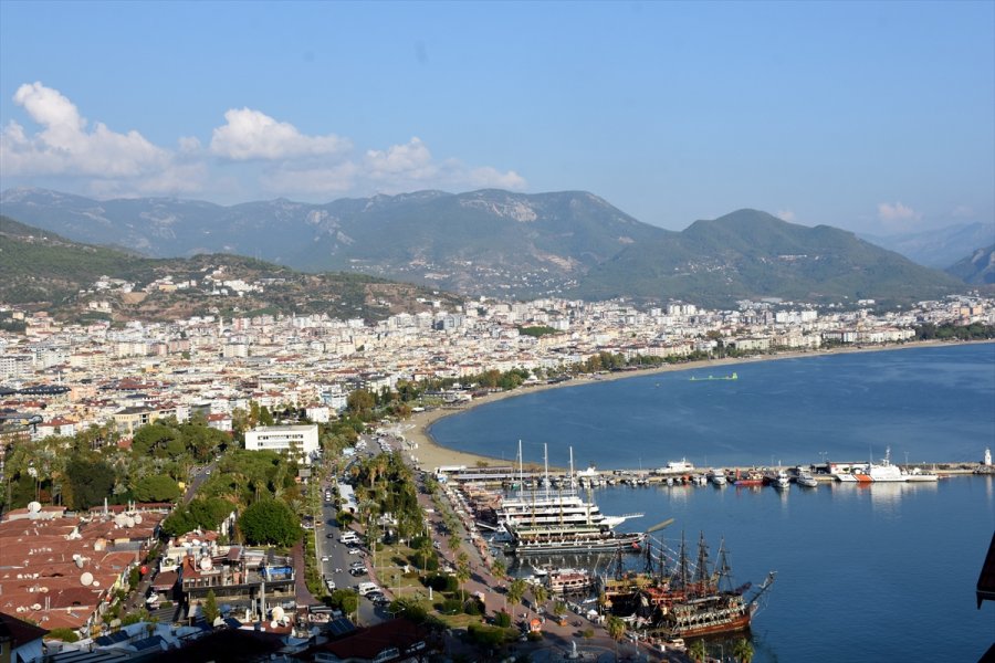 Koronavirüs Sürecinde Türkiye'yi 