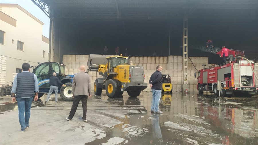 Mersin'de Çırçır Fabrikasında Çıkan Yangın Söndürüldü