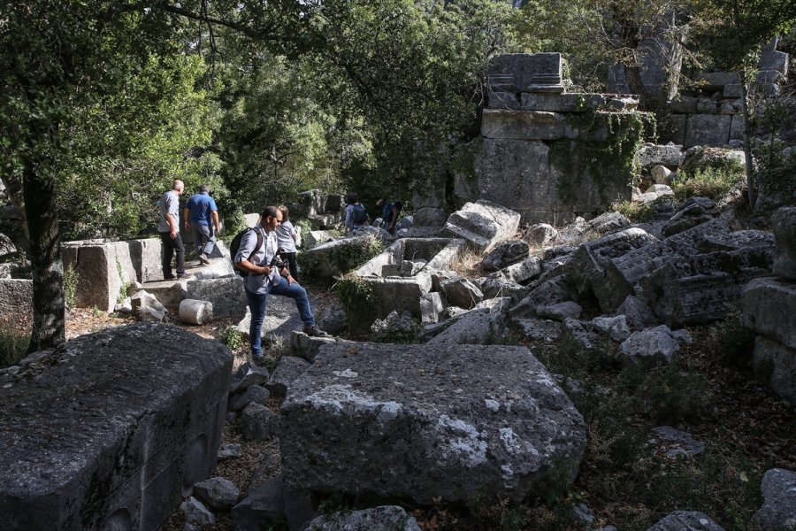 Koruma Altındaki Termessos Çiğdeminin Lokasyonu Gps Cihazlarıyla Belirleniyor