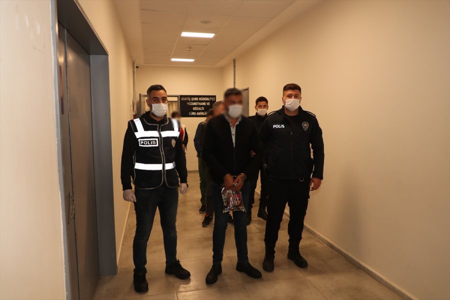Antalya'da Aranan 46 Şüpheli Yakalandı