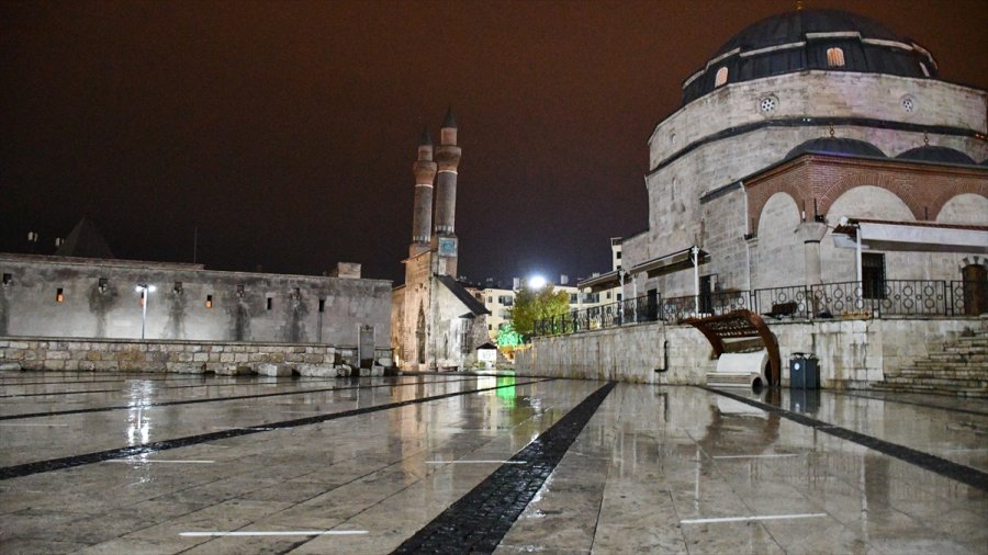 Kayseri, Kırşehir, Nevşehir, Niğde, Yozgat Ve Sivas'ta Yeni Kovid-19 Tedbirleri Hayata Geçirildi