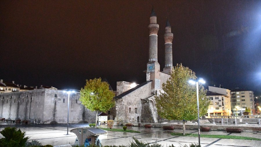Kayseri, Kırşehir, Nevşehir, Niğde, Yozgat Ve Sivas'ta Yeni Kovid-19 Tedbirleri Hayata Geçirildi