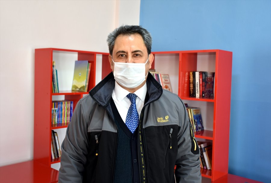 Fizik Profesörü Hayatını Köy Çocuklarının Geleceği Ve Eğitimine Adadı