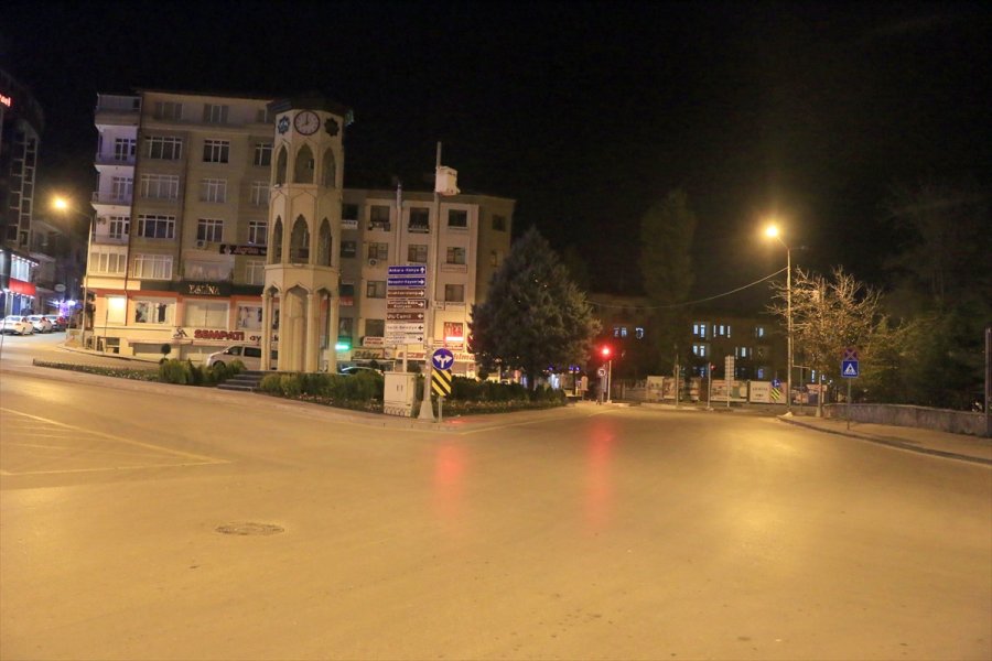 Konya, Aksaray, Karaman Ve Afyonkarahisar'da Sokağa Çıkma Kısıtlaması Başladı