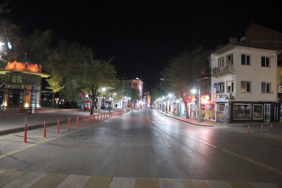 Konya, Aksaray, Karaman Ve Afyonkarahisar'da Sokağa Çıkma Kısıtlaması Başladı