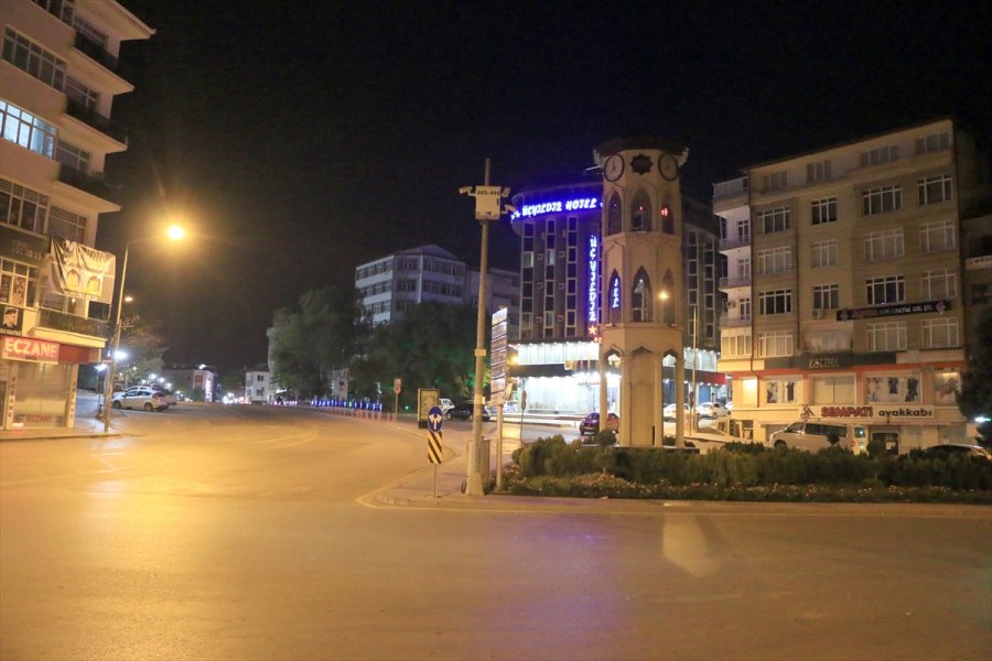 Konya, Aksaray, Karaman Ve Afyonkarahisar'da Sokağa Çıkma Kısıtlaması Başladı