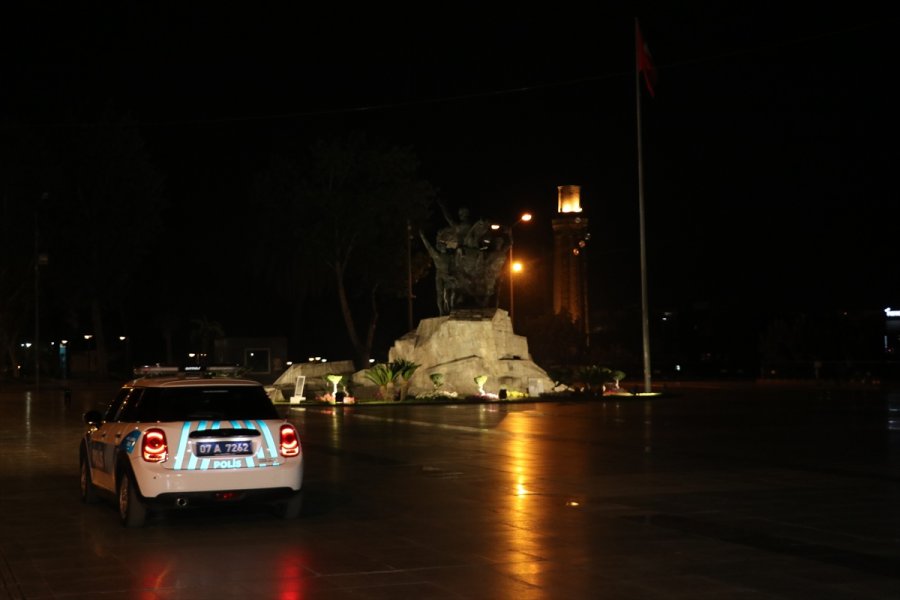 Antalya, Muğla, Isparta Ve Burdur'da Sokağa Çıkma Kısıtlaması Başladı