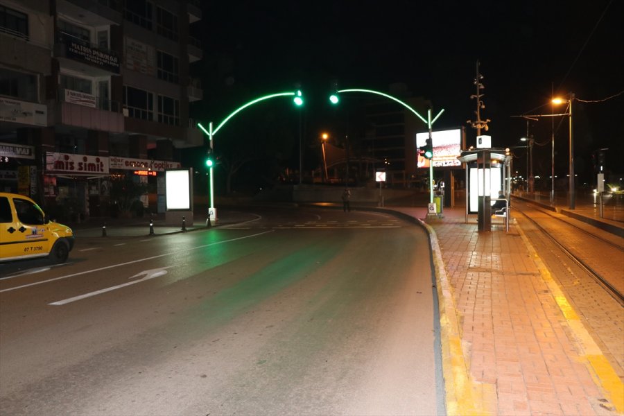 Antalya, Muğla, Isparta Ve Burdur'da Sokağa Çıkma Kısıtlaması Başladı