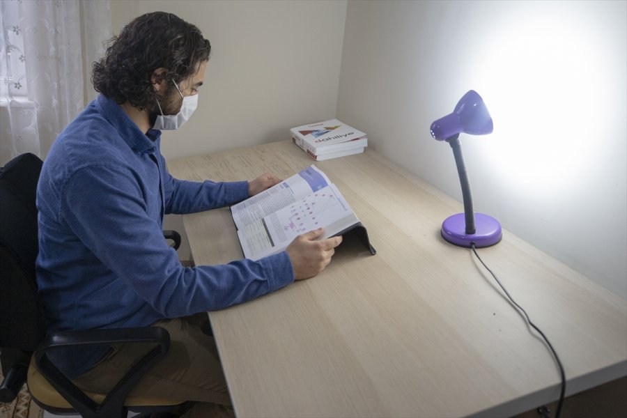 Hemofili Hastası Doktor Adayı Ali Mücadelesiyle 